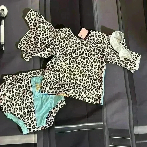 Leppard baby/toddler girls stretchy 2 piece set - Picture 6 of 6